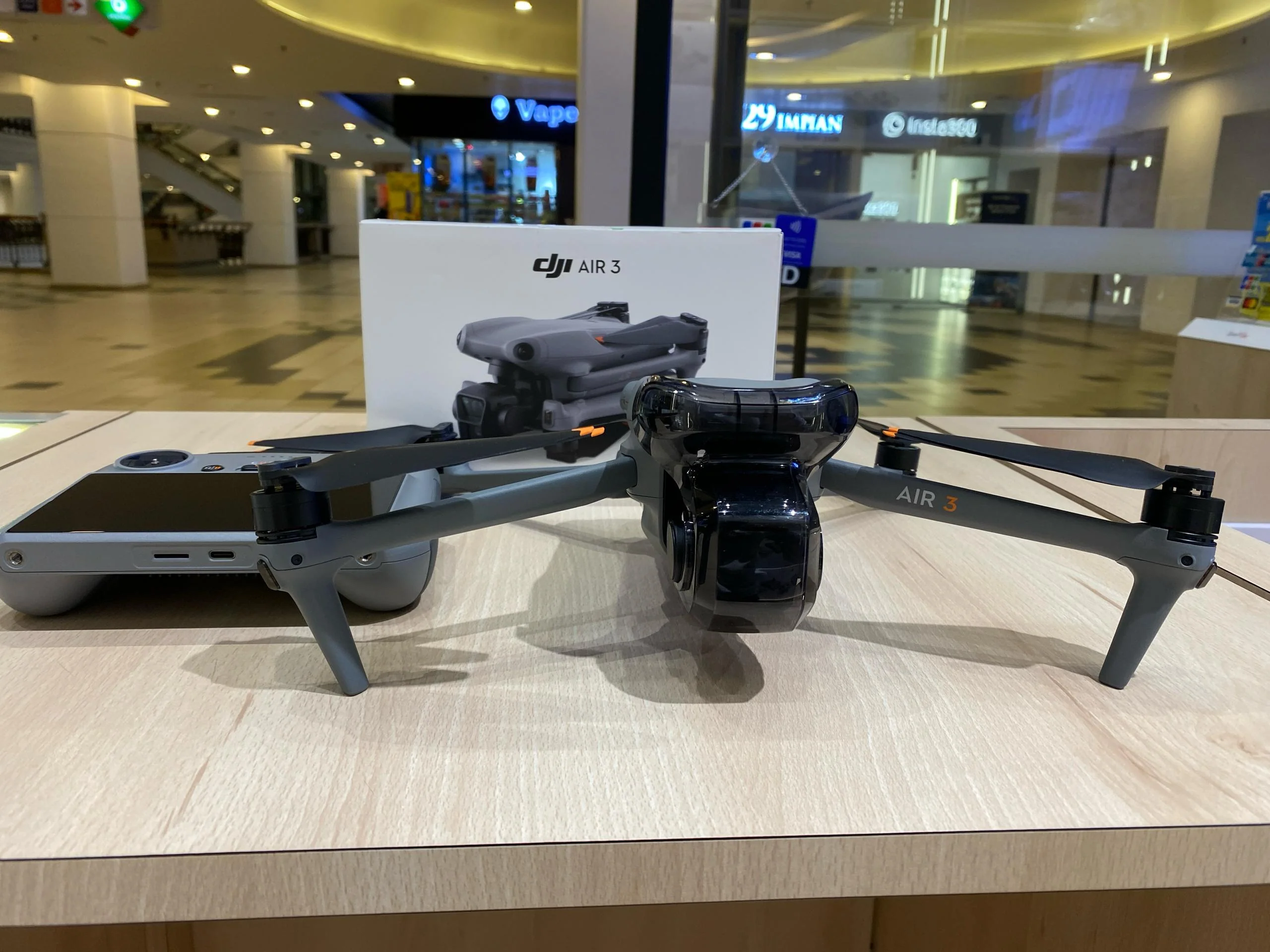 DJI AIR 3 DJI RC 2 (DISPLAY UNIT) - Image 4