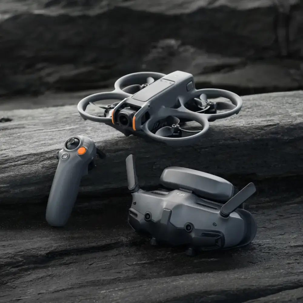 DJI Avata 2 - Fly More Combo (Three Batteries) - Image 4