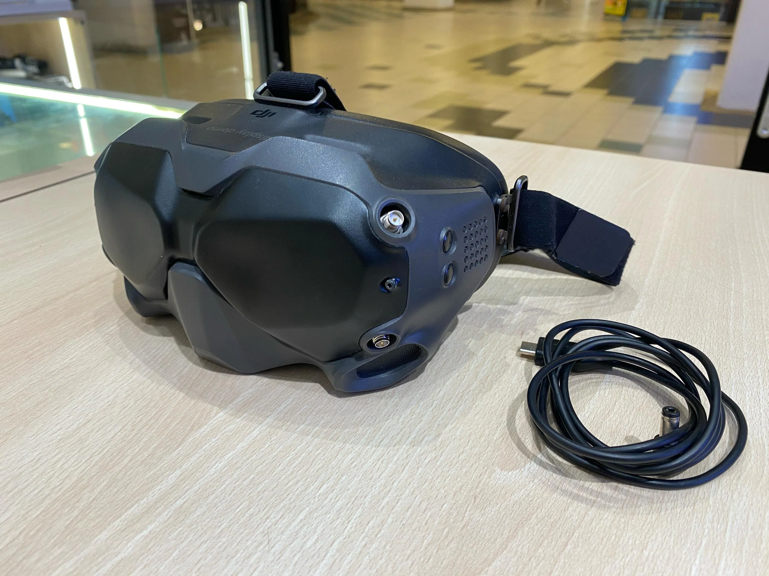 DJI GOGGLES V2 (DISPLAY UNIT) - Image 2