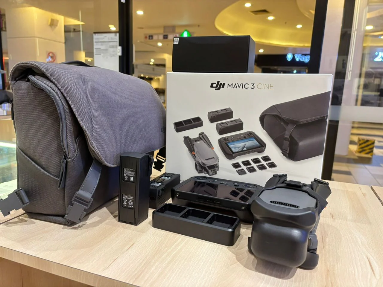 DJI MAVIC 3 CINE (DJI RC PRO) (BUNDLE PREMIUM) - Image 3