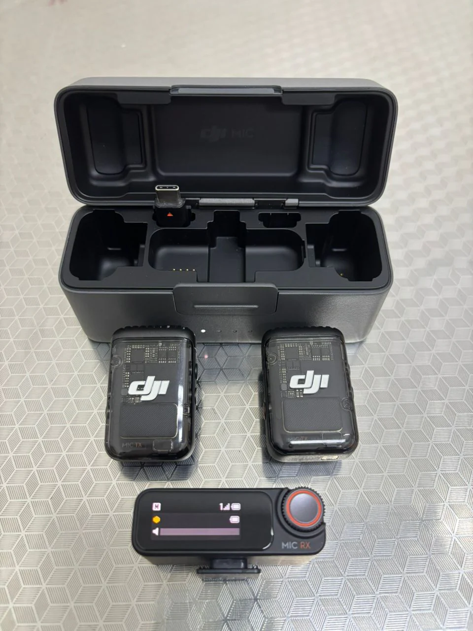 DJI MIC 2 (DISPLAY UNIT) - Image 4