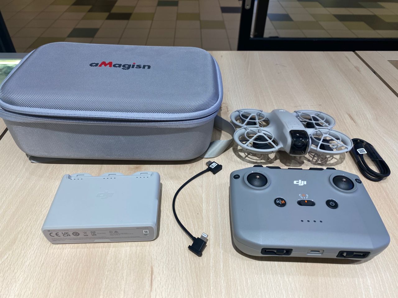 DJI NEO FLY MORE COMBO + SOFTCASE - Image 2