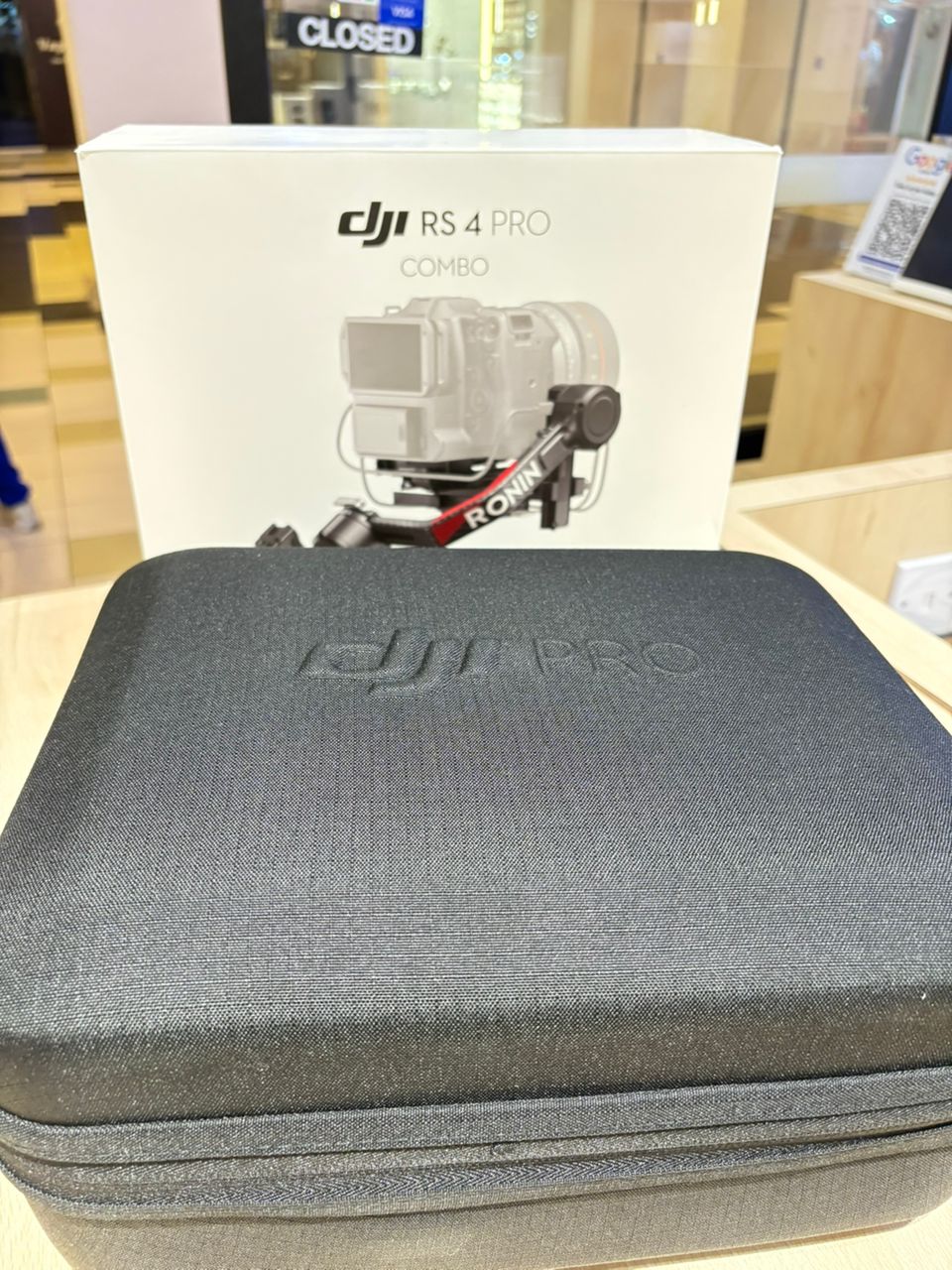 DJI RS 4 PRO COMBO - Image 2