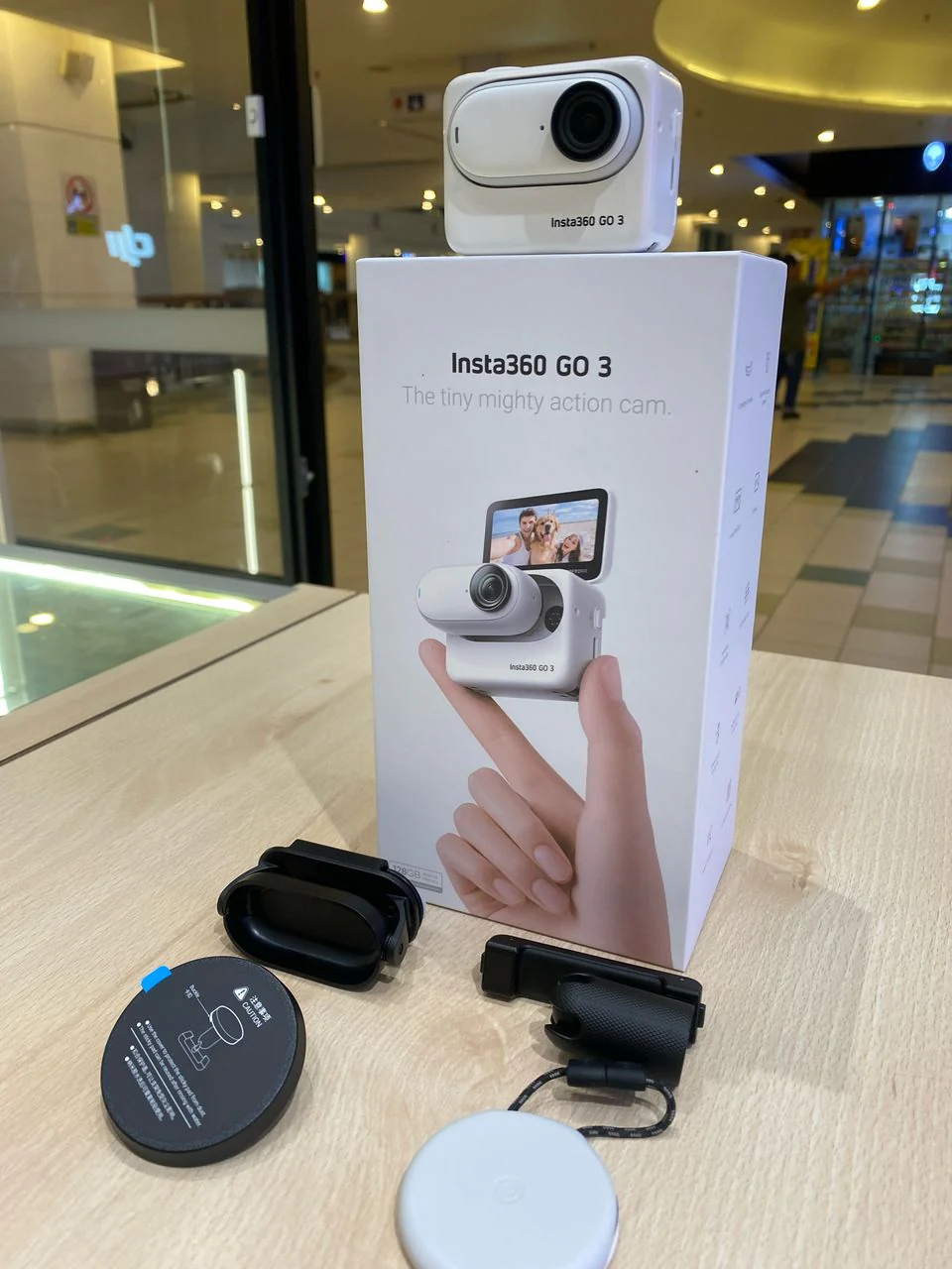 INSTA360 GO 3 128GB WHITE (DISPLAY UNIT) - Image 3